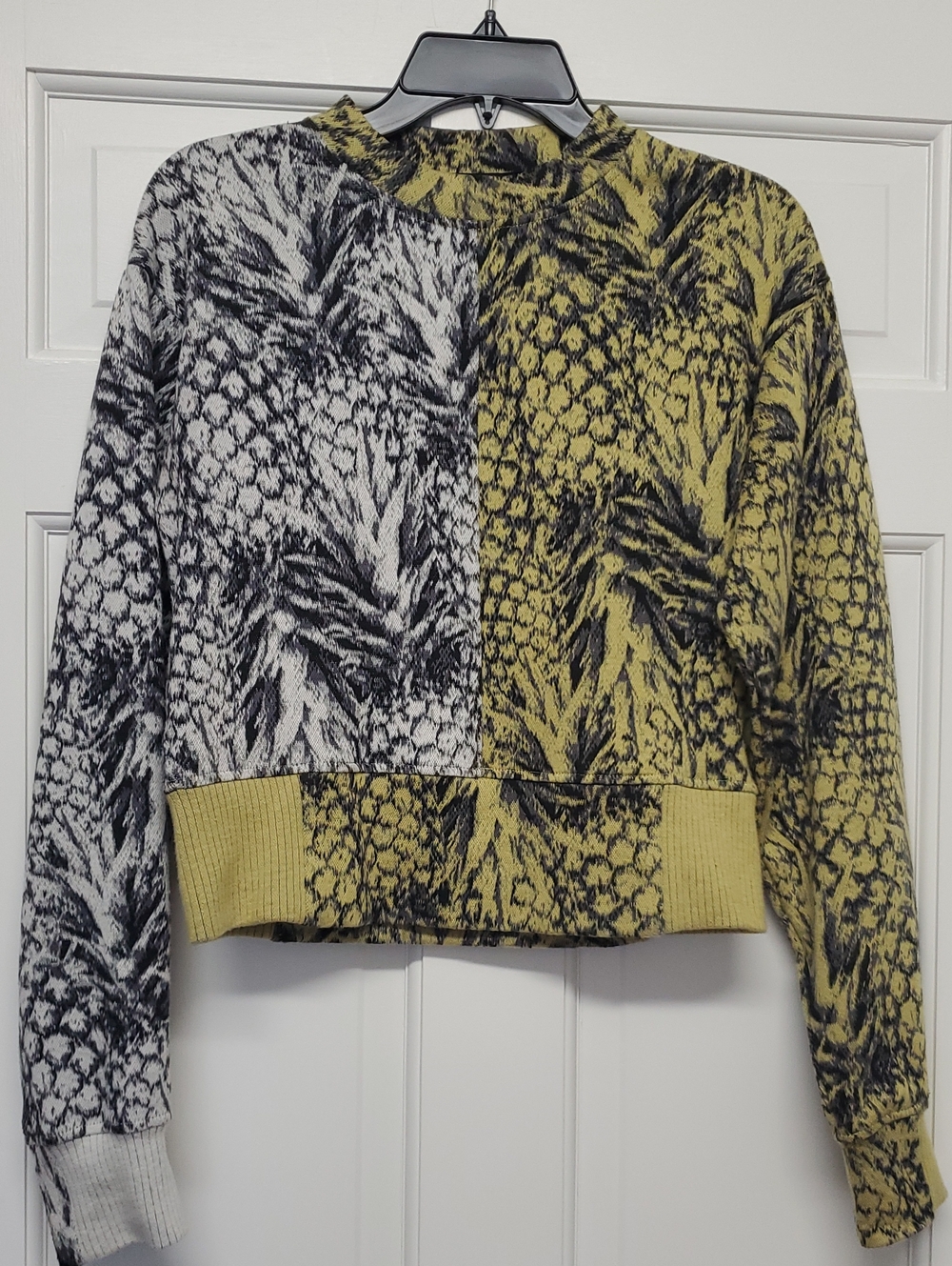 TWENTY MONTREAL Abstract Pineapple-Print  Cropped Sweater - Yellow/Black XS